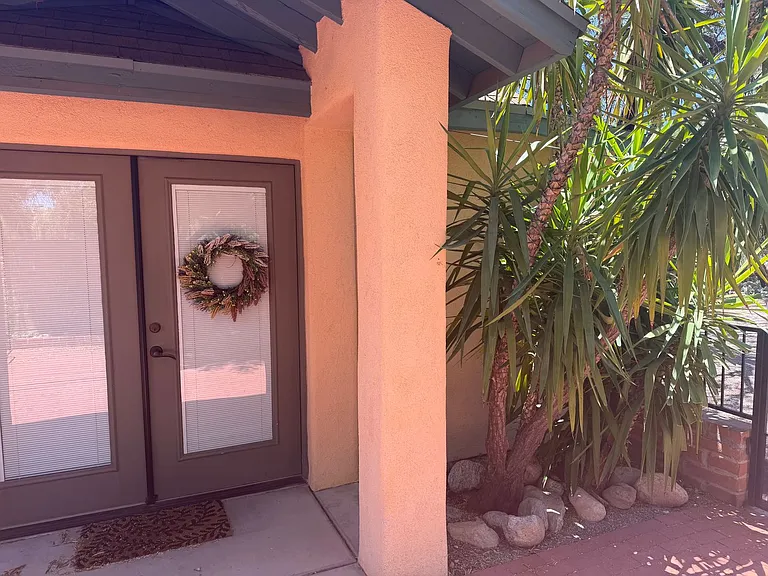 6720 N Andrea Doria Dr #2 — Photo 15