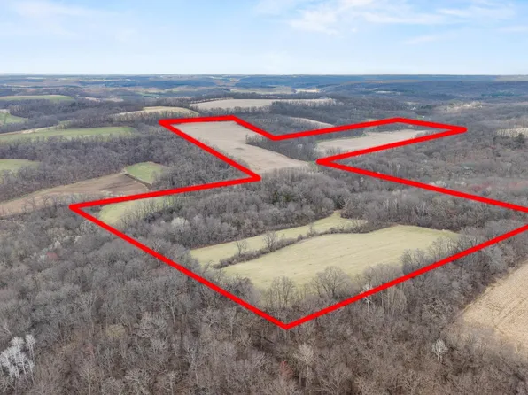 1 Moen Rd #2, Cross Plains, WI 53528