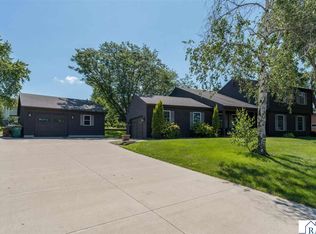 143 Outer Dr, Le Sueur, MN 56058