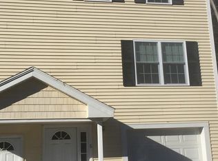 127 Hildreth St APT 6, Lowell, MA 01850