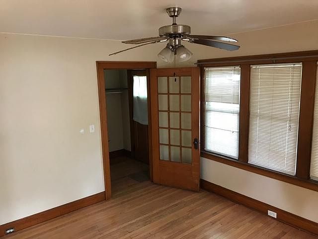 2nd image of 5122 29th Ave