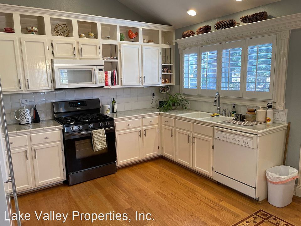 1st image of 2145 W Way