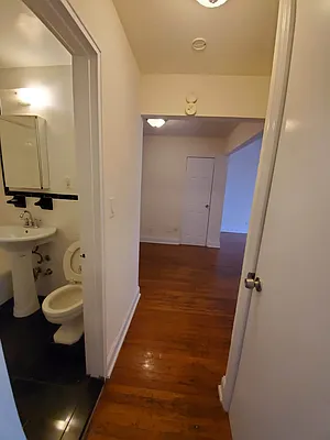 Rented by Smart NY Realty LLC | media 11