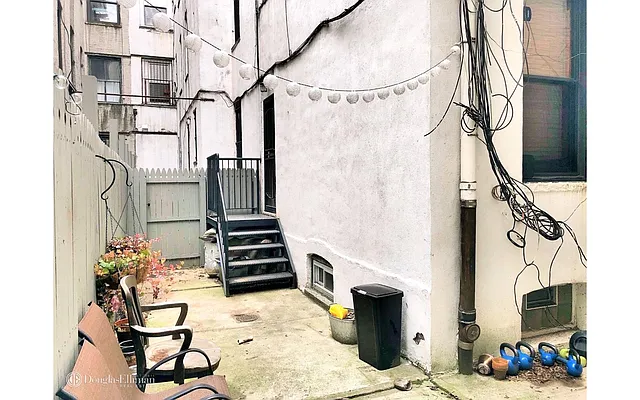 Rented by Douglas Elliman | media 28