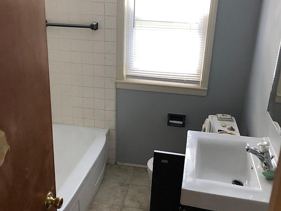 3rd image of 18250 Dalby