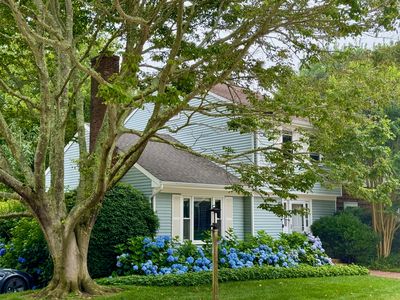 570 Hampton Rd APT 17, Southampton, NY, 11968