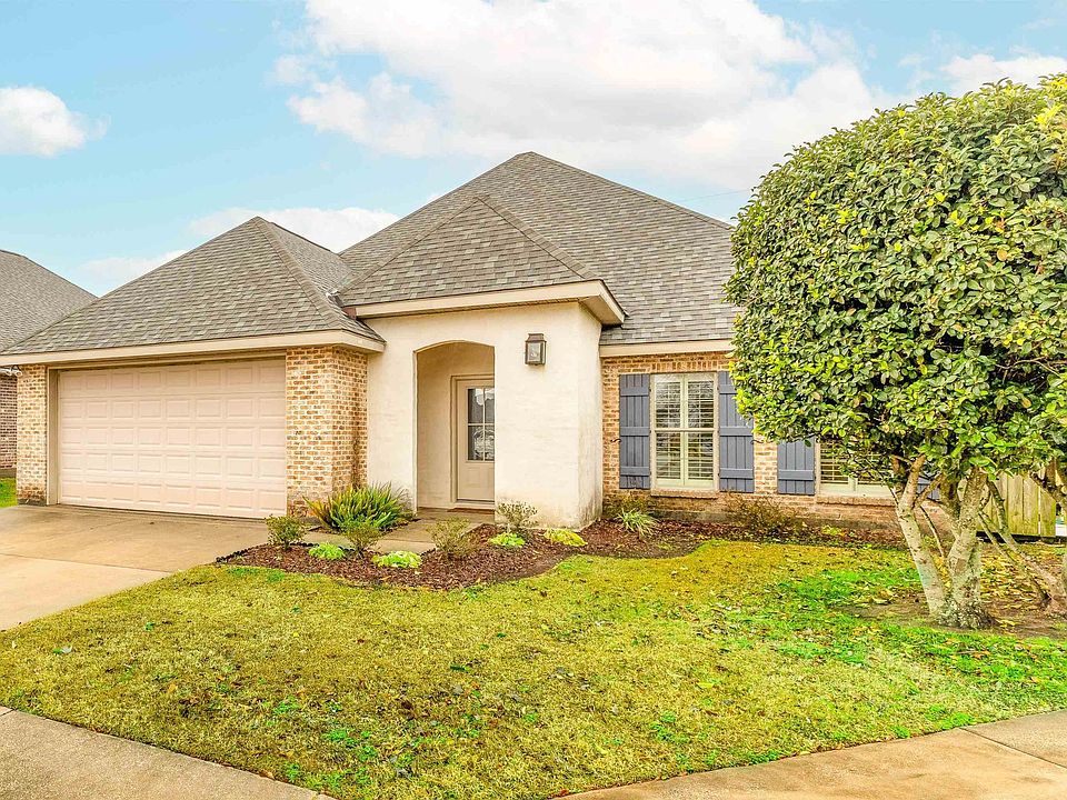 1st image of 405 Shoal Dr