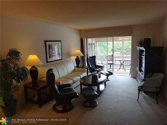 4th image of 298 SE 6th Ave APT 16
