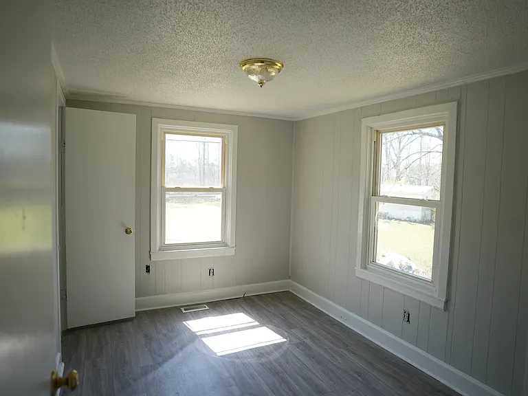 424 Captain Guy Rd — Photo 6