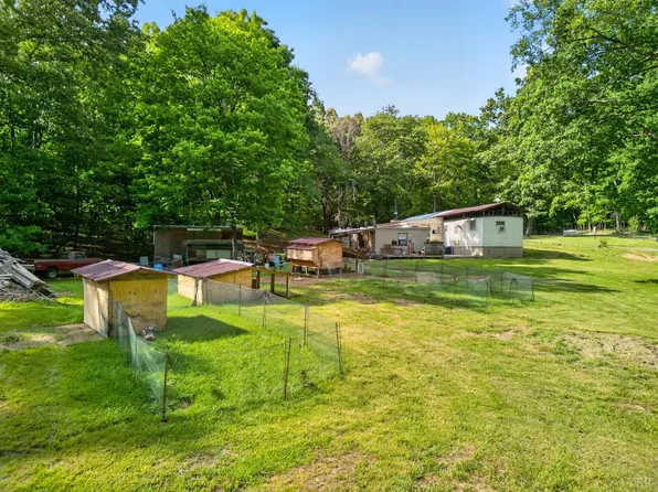 1086 Bugg Hollow Ln, Montvale, VA 24122