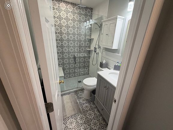 3rd image of 5 Norma Ln
