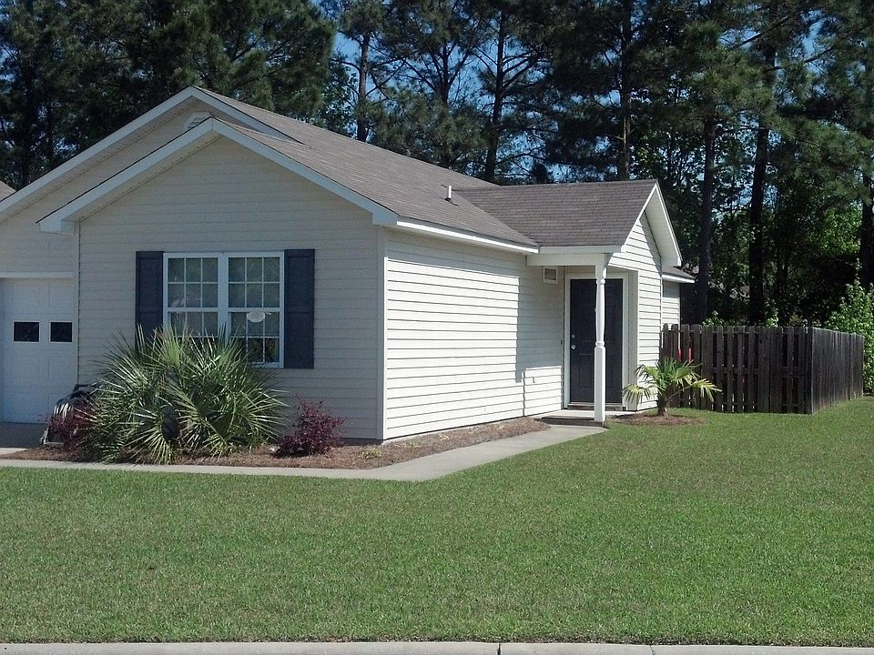 Front Curbside View