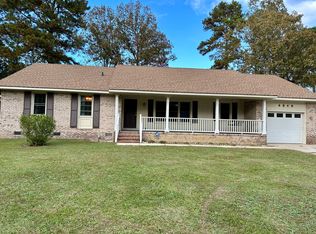 6848 Brasswood Dr, Fayetteville, NC 28314