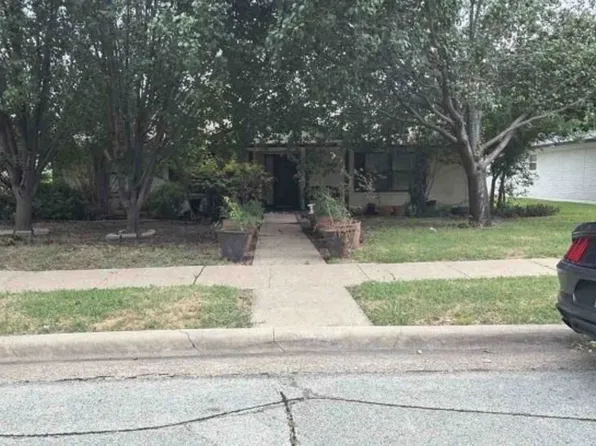 2512 Eastbrook Dr, Mesquite, TX 75150
