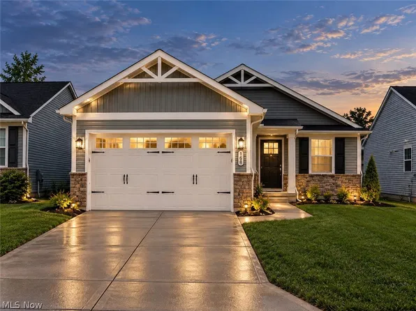 168 Eagle Cir, Amherst, OH 44001