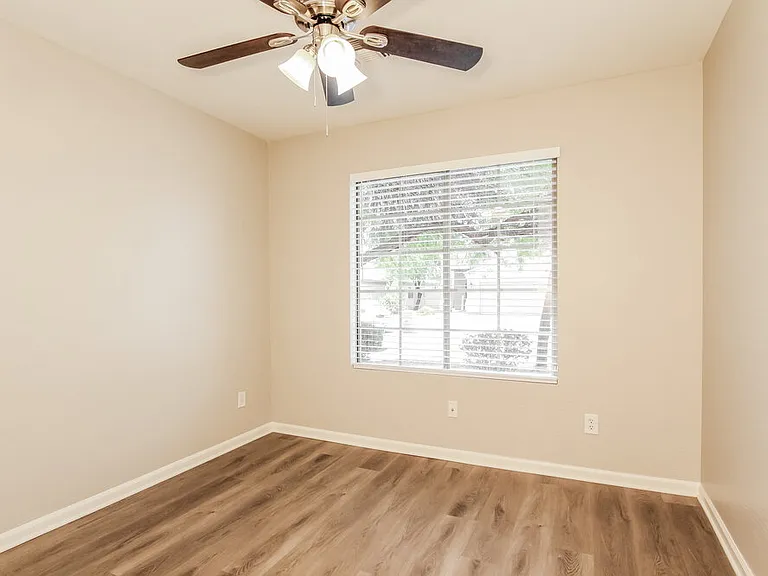 21874 W Sonora St — Photo 11