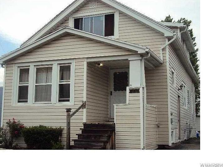 1st image of 221 Tremaine Ave