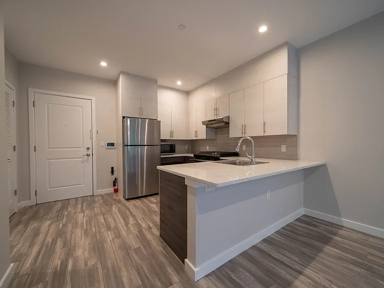 62 Broadway #205 — Photo 3