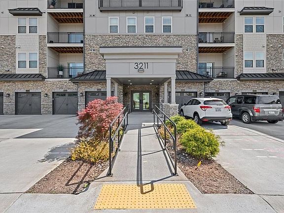 4th image of 3211 Orwell Way #4201