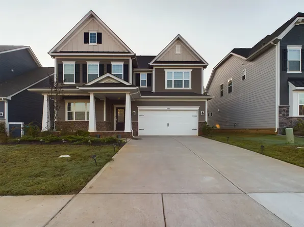 3040 Whipcord Dr, Waxhaw, NC 28173