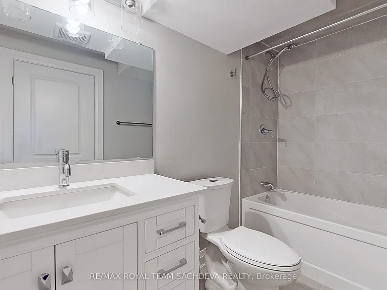 36 Kennett Dr — Photo 17