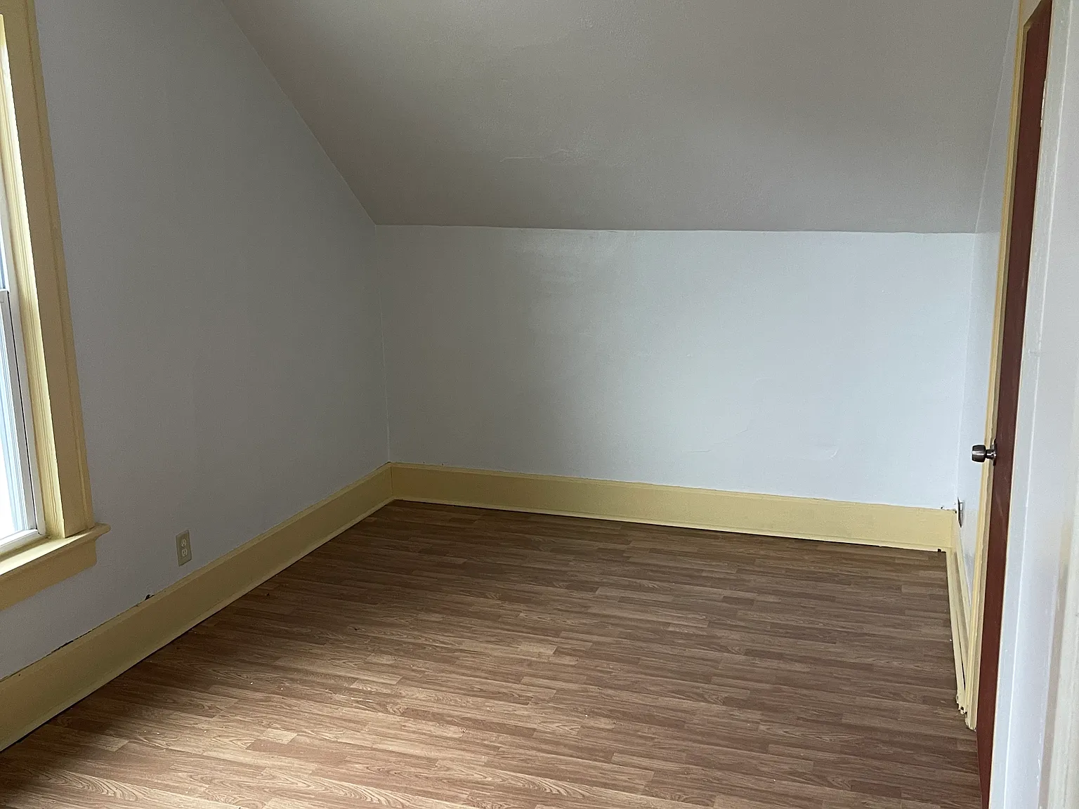 2 bed, 1100 sqft, $1,100 — Photo 3