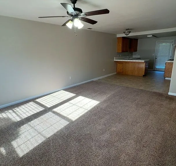 2130 — Photo 2