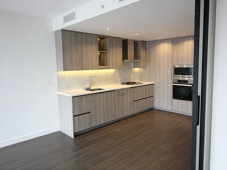 87 Nelson St #1187 — Photo 2