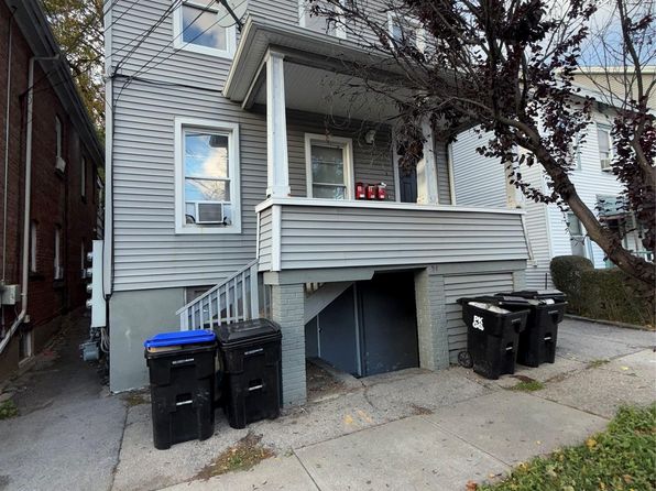 54 Gifford Ave FLOOR 2