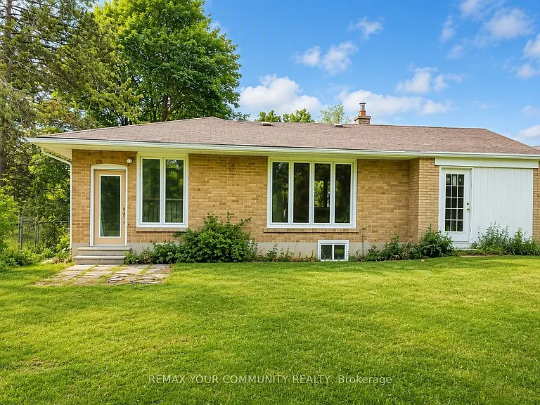 98 Wigmore Dr — Photo 13