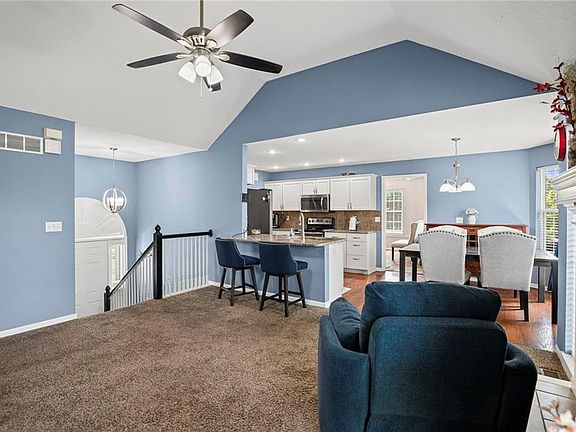 4th image of 3708 N 112th St