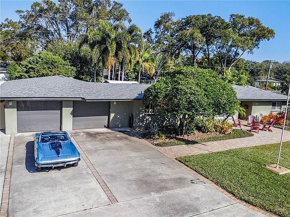 2nd image of 929 Grover Ave