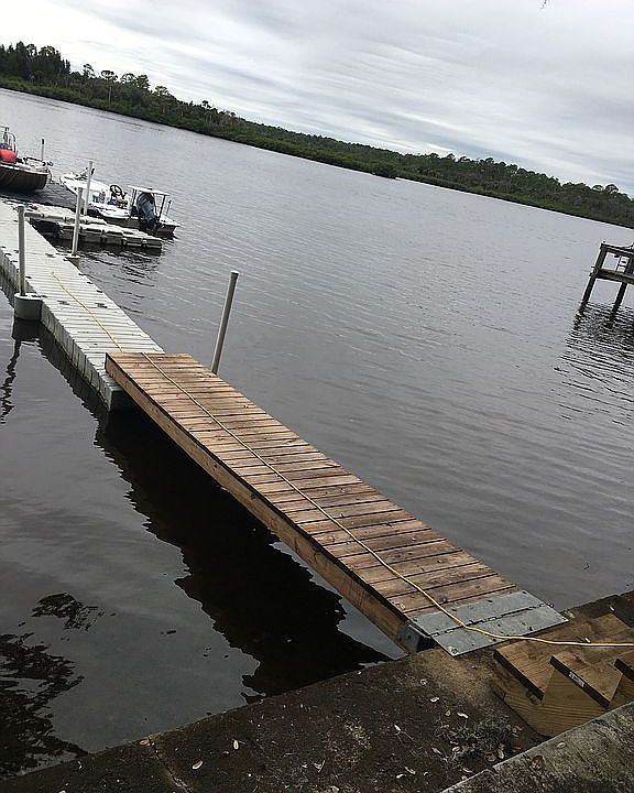 1st image of 5548 W Bayshore Dr