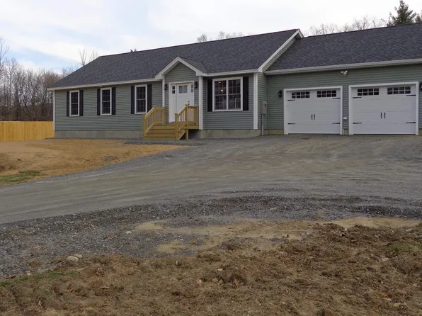 93 Fairview Drive, Pittsfield, NH 03263