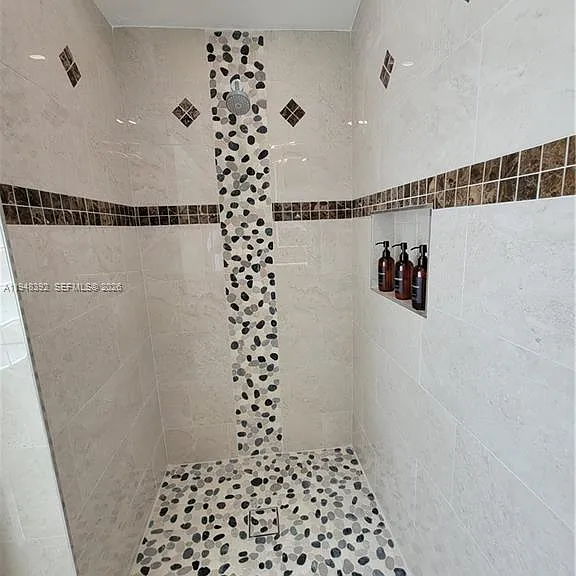 237 SW 47th St — Photo 29
