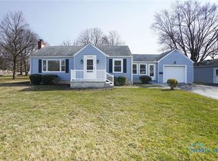 711 Woodworth Dr, Findlay, OH 45840
