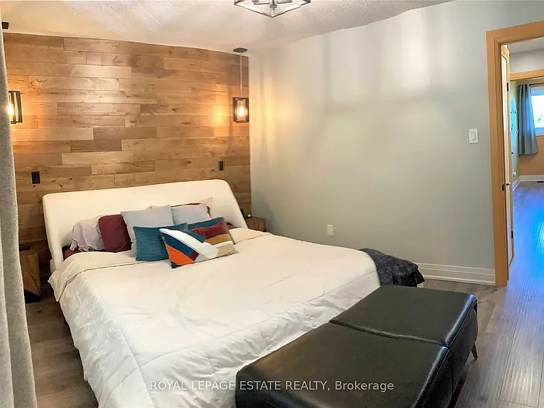 35 Queenslea Dr #70 — Photo 15