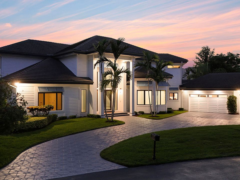1st image of 18411 SE Lakeside Drive