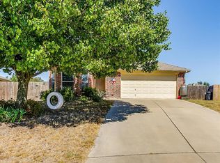 109 Kings Way Dr, Rhome, TX 76078