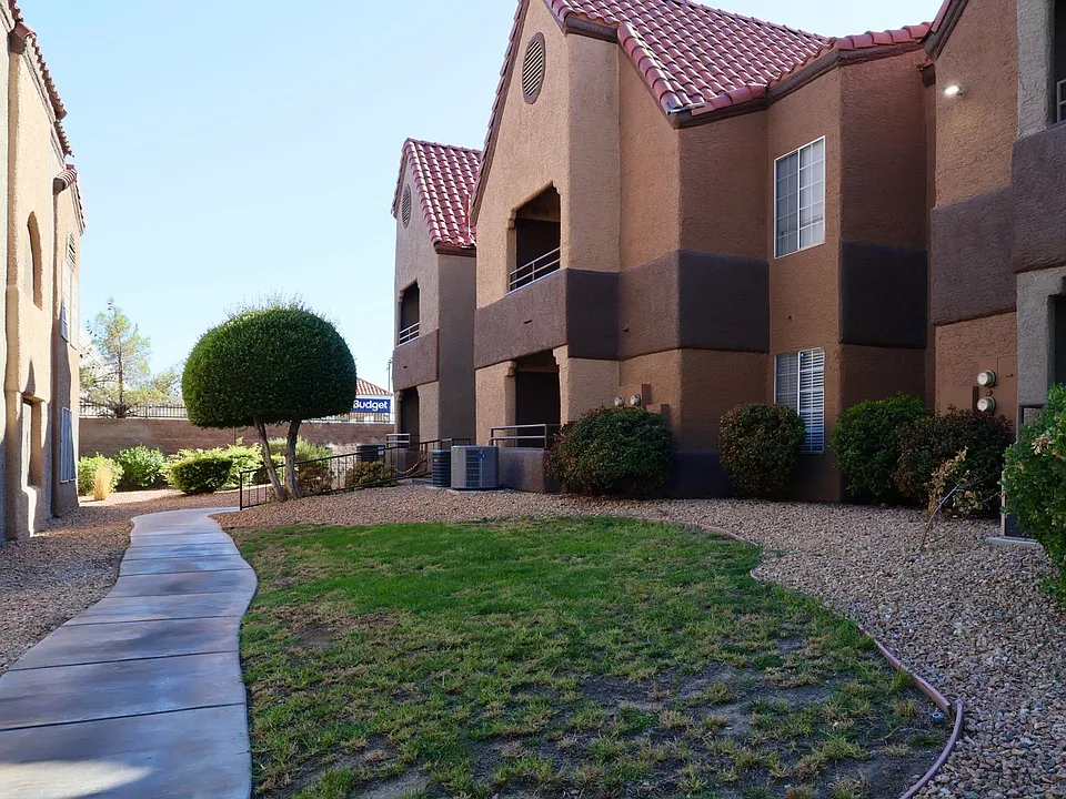 2200 S Fort Apache Rd #1015