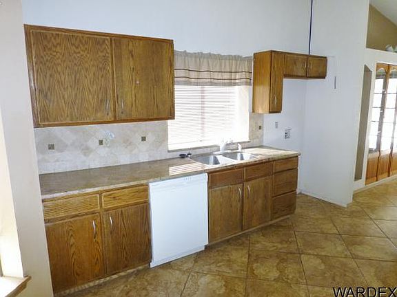 2nd image of 5495 Primavera Dr