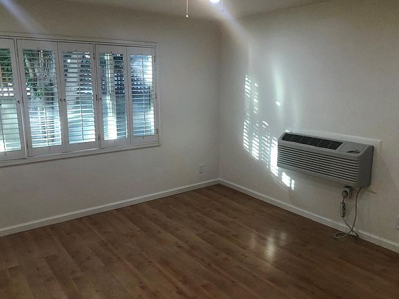 3rd image of 1200 S Palm Canyon Dr #9A