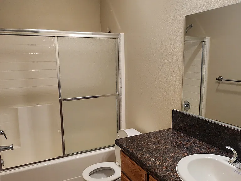 Lofty Oak Dr — Photo 2