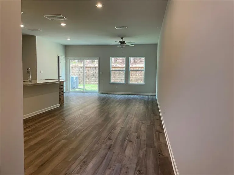 269 Timberland Ave — Photo 3