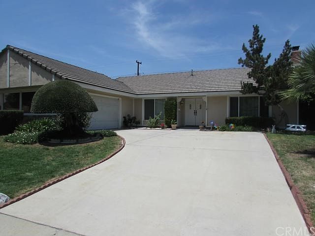 1st image of 825 Vinemead Dr