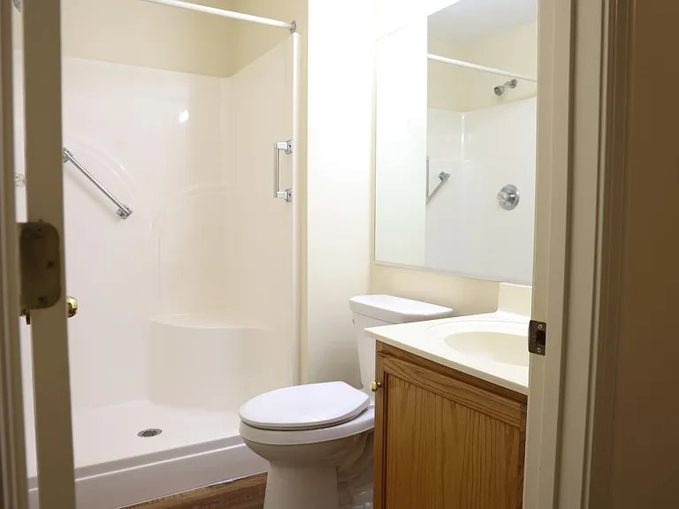 755 Sivley Rd — Photo 12