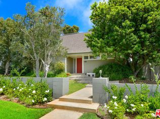 902 El Medio Ave, Pacific Palisades, CA 90272