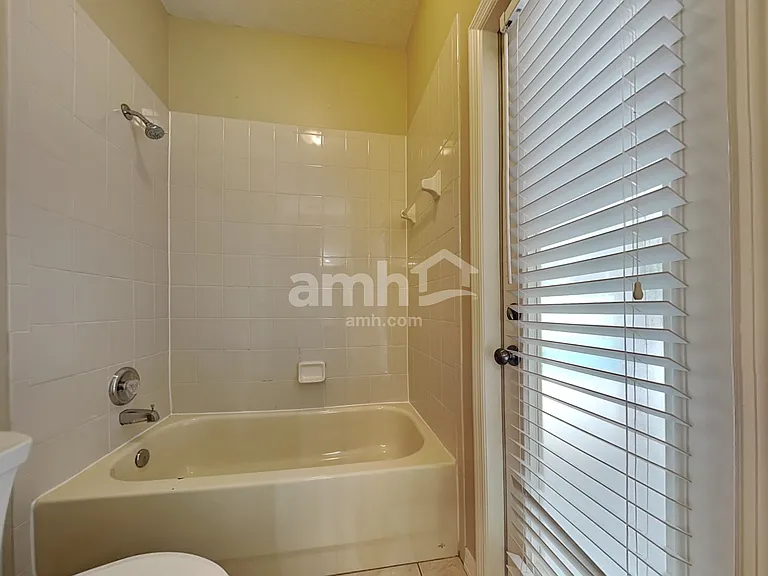 1507 Rolling Meadow Dr — Photo 17