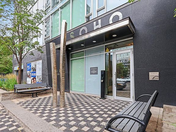 2nd image of 300 Lisgar St #1512