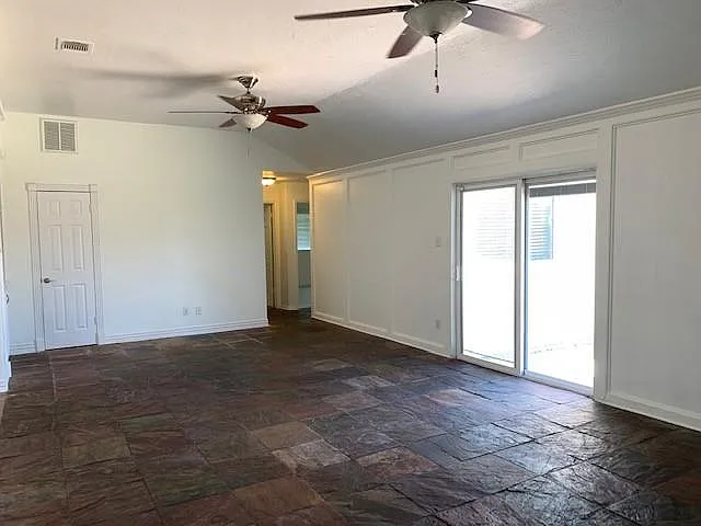 6650 Grove Field Ln — Photo 4